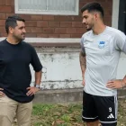 Ronie Carrillo junto al presidente de Emelec, José David Jiménez (i).