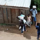 Fotografía cedida por el hondureño Brayan Sánchez tomada con su teléfono móvil que muestra la zona donde vive junto a otros sus compañeros latinos, después de ser deportados desde Estados Unidos, en Bangui (República Centroafricana).