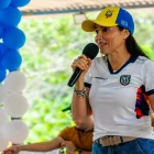 Luis González buscará el cargo de prefecta de Manabí en las seccionales 2026.