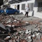 Terremoto de magnitud 7,4 afecta Colombia y obliga a suspender operaciones en seis aeropuertos.