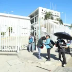 Situación. El Hospital General Docente de Calderón, norte de Quito, enfrenta denuncias de pacientes por falta de insumos, de medicamentos, de turnos y de atención.