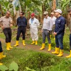 Representantes del FMI visitaron bananeras de Ecuador.