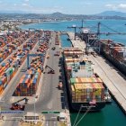 China y EE. UU. son socios clave para la economía de Ecuador. por eso el equilibrio geopolítico impulsa las exportaciones y la seguridad nacional.