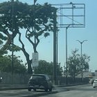 La Ordenanza que regula la publicidad exterior en Guayaquil incluye disposiciones para las estructuras que se utilizan para difundir anuncios.