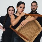 Camila Valdiviezo, Rocío Granado y Santiago Cárdenas reúnen baile, cante y guitarra en ‘La madre del novio’.