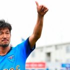 Kazuyoshi Miura volvió a celebrar un gol oficial a los 59 años y 149 días, en la goleada 7-0 de Fukushima United.