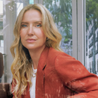 Stephany Hollihan fundó Sensi Studio, una marca con la que impulsó durante más de una década la moda sostenible y el trabajo artesanal ecuatoriano.