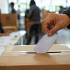 Los ecuatorianos volverán a las urnas para elegir autoridades locales y vocales del CPCCS. El debate electoral debe centrarse en planes y propuestas concretas.
