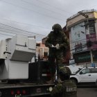 En el sector de la Feria Libre, en Cuenca, se retiraron cinco cámaras de seguridad que estaban colocadas en postes de alumbrado público.