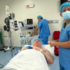 Abdalá Bucaram fue intervenido quirúrgicamente.