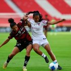 Dragones Independiente del Valle venció 2-0 en la final de ida disputada en el estadio Rodrigo Paz Delgado.