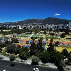La Carolina reúne áreas verdes, espacios deportivos y zonas recreativas que reciben miles de visitantes durante cada mes en Quito.