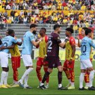 Católica y Aucas protagonizan un duelo clave por los primeros lugares de la tabla de LigaPro.
