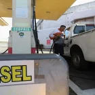 mas preciso

En Ecuador, los precios de la extra, ecopaís, diésel prémium y súper se actualizan mensualmente según la evolución del mercado internacional.