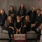 Los Peñafiel son Sebastián Oviedo, Antonio Cilio, Carlos Medina, Danny Mayorga, Juan Moll, Isa Sáenz, Lumazul y Kriss Cilio.