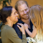 Meghan y Harry regresaron a Reino Unido con sus hijos, pero no asumirán responsabilidades reales.