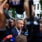 Ulrich Siegmund (C), del partido de extrema derecha Alternativa para Alemania (AfD) en Sajonia-Anhalt, habla después de una conferencia de prensa en Berlín, Alemania, el 7 de septiembre de 2026.