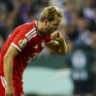 OHarry Kane, del Bayern Múnich, celebra después de marcar el gol del empate 1-1 durante el partido de primera ronda de la Copa de Alemania (DFB-Pokal) entre el VfL Osnabrück y el Bayern Múnich.