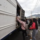 El pasado 5 de mayo, el paro de buses obligó a cientos de quiteños a utilizar camiones y otros medios alternativos.