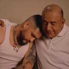 Javier Neira y José Delgado en una de las escenas de Amor, comprensión y ternura.