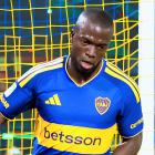 Enner Valencia celebrando su gol con Boca Juniors.
