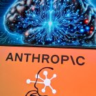 Anthropic es una empresa estadounidense de inteligencia artificial (IA) fundada en 2021 por antiguos miembros de OpenAI.