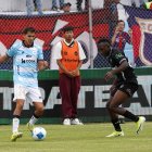 Deportivo Quito e Inter de Quito se enfrentaron por el campeonato nacional de ascenso a la Serie B.