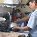 La rotura de una tubería matriz interrumpió el servicio de agua potable en calles de Cumbayá durante la mañana de este lunes.