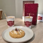 En Guayaquil nació La Morocha, una cafetería que rompe esquemas al combinar el tradicional morocho con sabores inesperados y café de especialidad.