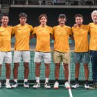 Gonzalo Escobar, Ángel Véliz, Álvaro Guillén, Diego Hidalgo, Andrés Andrade y el capitán Raúl Viver.