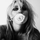 Portada del nuevo álbum de Miley Cyrus que estará disponible a partir del 18 de septiembre.