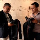 El seleccionador Marcelo Gallardo (i) tuvo una reunión con el presidente Daniel Noboa (d).