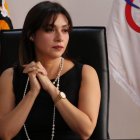 Mercedes Caicedo, presidenta del Consejo de la Judicatura, defiende la supresión de las unidades anticorrupción en Ecuador.