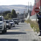 En la av. Velasco Ibarra, donde hay dos unidades educativas, guardias organizan el tránsito. También están en la av. De Los Conquistadores.