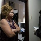 Investigación de 8 meses reveló uso de certificados médicos y huellas falsas en Ecuador.