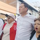 En marzo pasado, el alcalde suspendido de Cuenca, Cristian Zamora, encabezó una marcha para rechazar los allanamientos ejecutados en aquel momento.