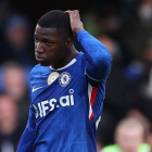 Moisés Caicedo, figura del medio campo de Chelsea.