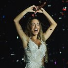 Tini recorrió su historia, enfrentó sus heridas y celebró su renacer durante su concierto en el Estadio Modelo de Guayaquil.