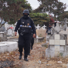 Una red de cobro ilegales operaría en el cementerio Ángel María Canals.