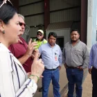 Los técnicos de Celec: Nelson Castro, Celso Sánchez y Paúl Flores junto con John Manning, CEO de Progen, y Karla Saud, en las inspecciones de equipos.