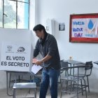 El 60% de votantes en Ecuador aún no decide por quién votar.