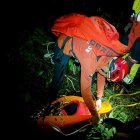 Rescate. Bomberos de Quito localizaron a 17 excursionistas, incluidos 12 niños, que se desorientaron durante el descenso de una montaña.