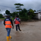 Personal de gestión de riesgos realizó recorridos en zonas afectadas por el incremento del caudal y las inundaciones provocadas por las intensas lluvias en Eloy Alfaro.