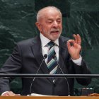En agosto de 2024, el Banco Central reveló que beneficiarios de Bolsa Familia, quizás la mejor política pública de Lula en su primer mandato, transfirieron 3.000 millones de reales a casas de apuestas en un solo mes.