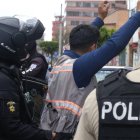 Gobierno evalúa extender toque de queda en 4 provincias por seguridad.
