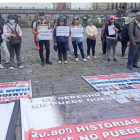 El Frente de Pacientes Renales del Ecuador se concentró en la Plaza de San Francisco, el martes 29 de septiembre del 2026. Piden que se garanticen las diálisis.