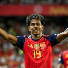 El Niño de Oro de España se lució con dos tantos que solo reafirman al equipo como campeón del mundo.