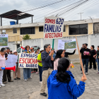 Moradores de Churoloma y Collaqui participaron en un plantón para expresar sus preocupaciones por los posibles impactos de la PTAR Cumbayá-Tumbaco.