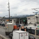 Industrias de la vía a Daule, en Guayaquil, operan en medio de las medidas para reducir la demanda nacional de electricidad.