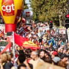 Protestas del jueves en París para pedir subidas de salarios y contra la congelación de los salarios públicos de cara a las negociaciones del Presupuesto.